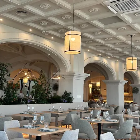 Pontiana Thalasso Отель